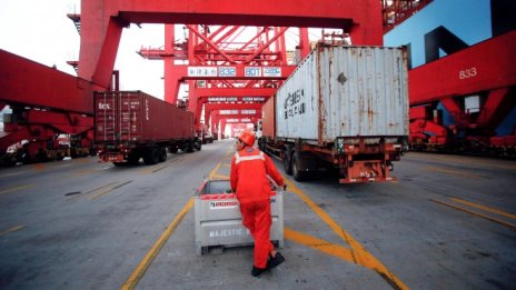 Китайските компании се готвят за новото повишаване на митата от САЩ