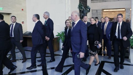 Народното събрание гласува оставката на правителството