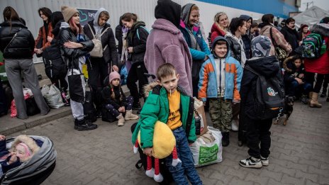 Временната закрила за украински бежанци у нас ще бъде удължена до март 2024 г.