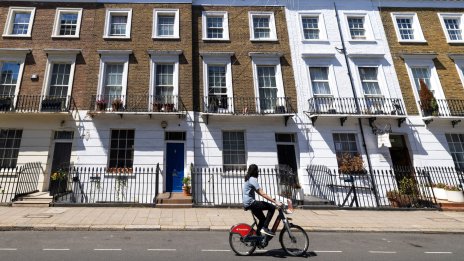 Икономическите планове на Лиз Тръс подлагат на натиск британския жилищен пазар