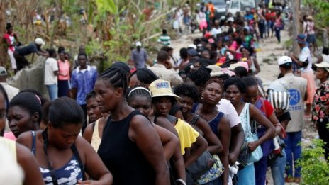 Световната банка: Природните бедствия тласкат към бедност 26 млн. души годишно