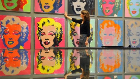 Добре ли е да инвестираме в изкуство?