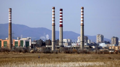 Парното и топлата вода поевтиняват средно с 8,5% за страната от 1 юли