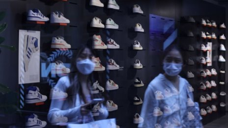 Adidas остава оптимист за растежа си за годината