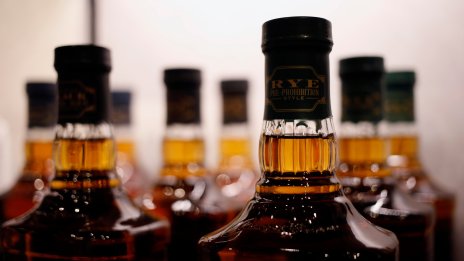 Американците пият рекордно малко алкохол заради опасения за здравето