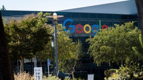 Google насочва 7 млрд. долара към офиси и центрове за данни в САЩ тази година