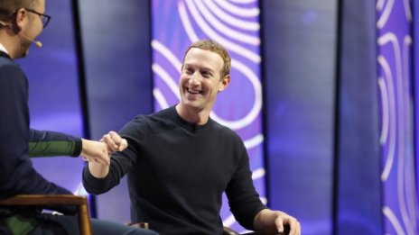 Зукърбърг: Facebook може да е по-силен след промените в iOS 14 на Apple