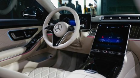 Daimler се връща към печалбата през третото тримесечие