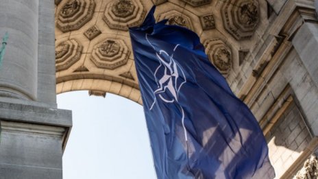 НАТО: Русия е в грубо нарушаване на международното право