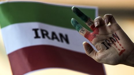 Поколението Z води иранското въстание. Но как трябва да реагира Западът?