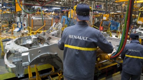 Интерфакс: Renault ще продаде дела си в "АвтоВАЗ" за една рубла