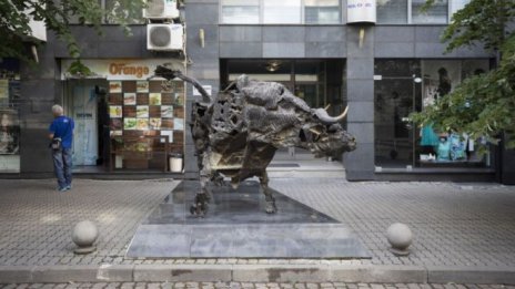 Спирането на газа от Русия изтрива 20% от цената на акциите на "Неохим"