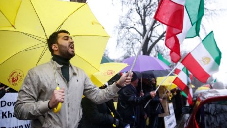 Защо избухнаха протестите в Иран?