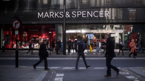 Marks & Spencer продава магазините си в Хонконг и Макао