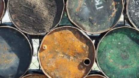 Очакванията за намаляване на добива в САЩ оскъпяват петрола*