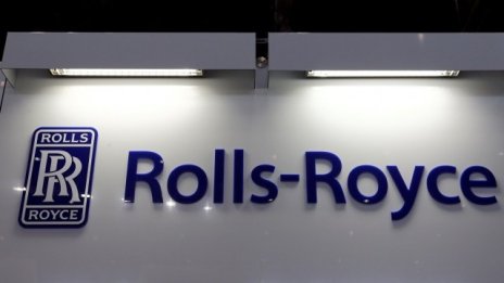 Rolls-Royce замразява заплатите на 8 хил. мениджъри