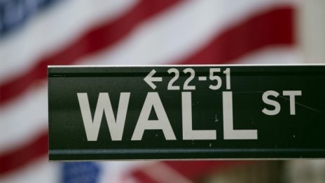 Nasdaq затвори на нов рекорд, а Dow нарасна с над 400 пункта