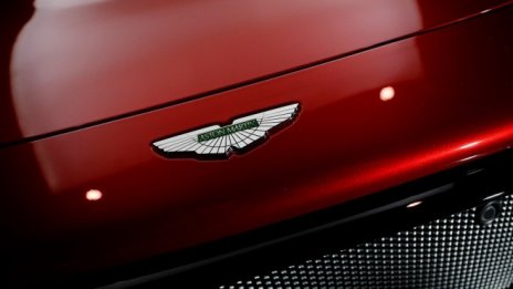 Защо Apple трябва да купи Aston Martin?
