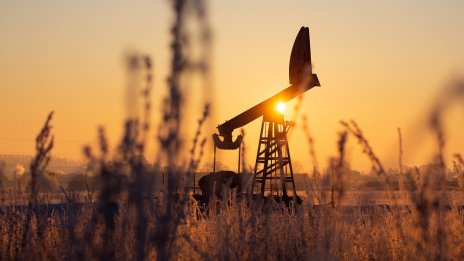 Цената на петрола отново тръгна нагоре