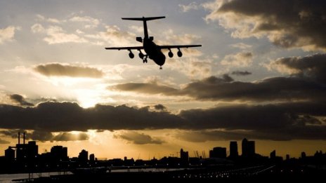 Росен Желязков: ЕК е уведомена за промяната в договора за Летище София