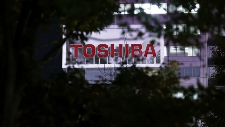 Предпочитаният от Toshiba кандидат-купувач осигури парите за сделката 