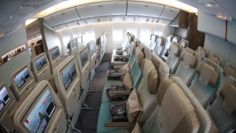 Дубай инжектира 2 млрд. долара в националния превозвач Emirates