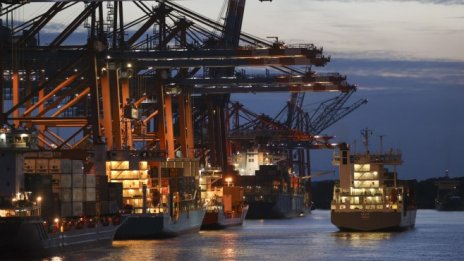 Световната търговия се възстановява по-бързо, отколкото след финансовата криза