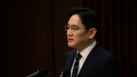 Лидерът на Samsung се сблъсква с нови обвинения в съда