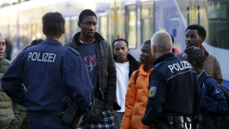 МВР: Няма непосредствена опасност от мигрантска вълна за България*