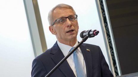 Денков отчете шест месеца управление: Инфлацията пада, доходите растат