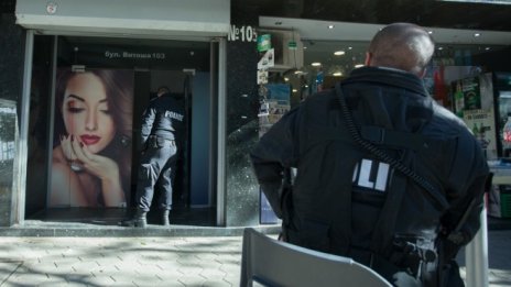 Бизнесменът Николай Банев и съпругата му са арестувани в Париж