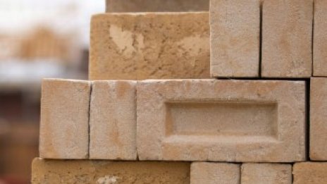 По-високите лихви по ипотечните кредити охлаждат продажбите на нови жилища в САЩ