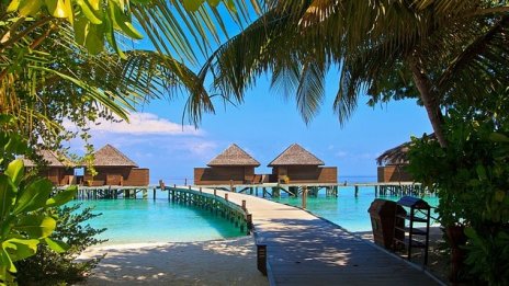 Малдивите ще предлагат ваксини на туристите при влизане в страната