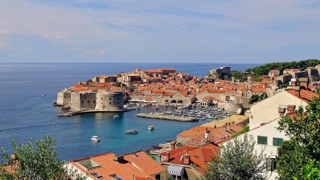 Туристическата перла на Хърватия Дубровник иска да запази града за местните жители