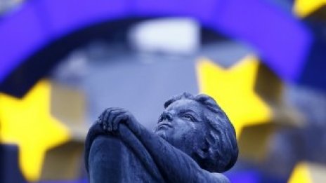 Markit: Икономическият ръст в еврозоната се ускорява за пръв път от три месеца