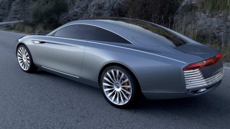 Руснаци със своя версия на Aston Martin DB9