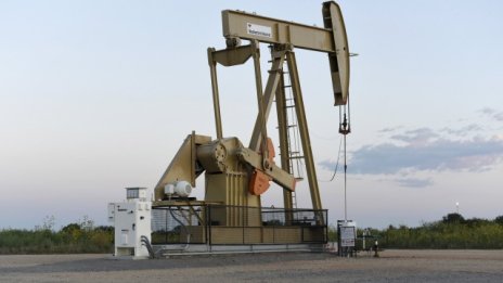 Напрежението между САЩ и Русия в Близкия изток оказва натиск на петрола