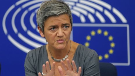 Вестагер отхвърли твърденията в антиамерикански пристрастия