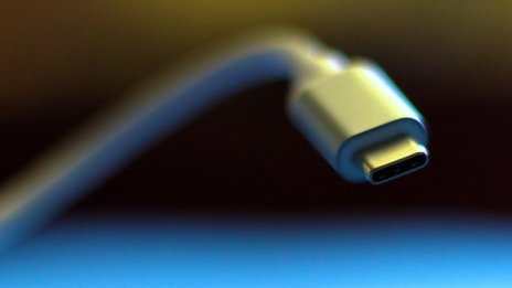 И Samsung обмисля продажбата на смартфони без зарядно?