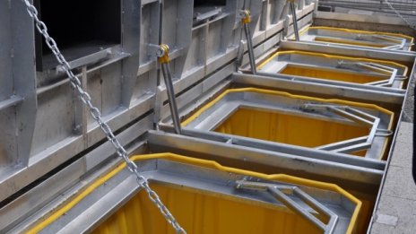 Община Бургас разширява мрежата от подземни контейнери