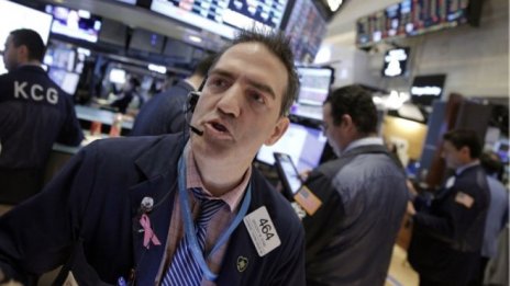Инвеститорите на Wall Street очакват решението на Фед за лихвите