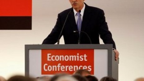 Папандреу продължава да отказва преструктуриране