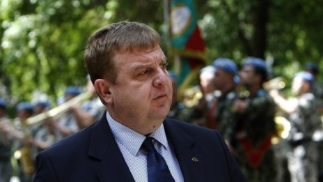 Каракачанов: До края на юли ще приключи процедурата по избор на изтребители