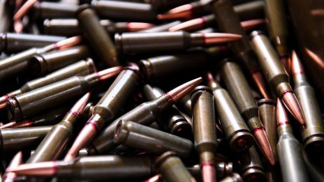 EurActiv: България е доставила оръжие за над 1 млрд. долара на Украйна през трети страни