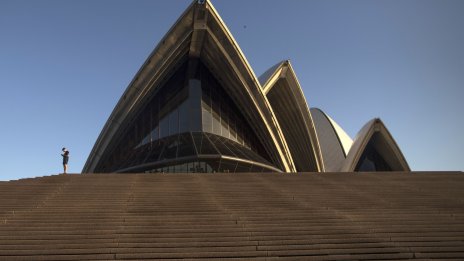 Ръстът на австралийската икономика оправда ястребовия подход на централната банка