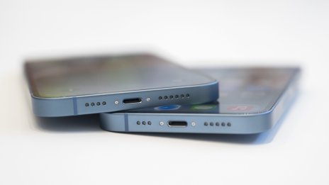 Apple: Ще се наложи да използваме единния стандарт за зареждане