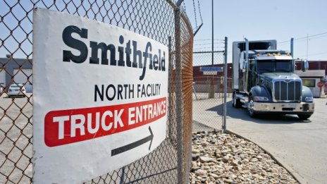 Какво се крие зад сделката между Smithfield Foods и Shuanghui 