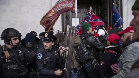Демократите: Насилниците на Капитолия следваха призивите на Тръмп
