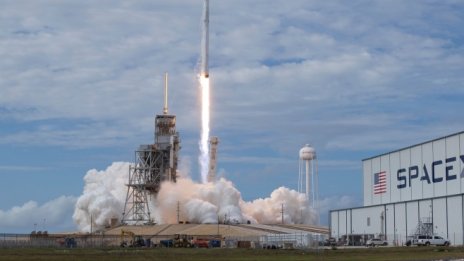 Подмяна на клапан отложи изстрелването на BulgariaSat-1