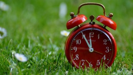 Време за промяна: ЕП подкрепи спирането на смяната на часовото време